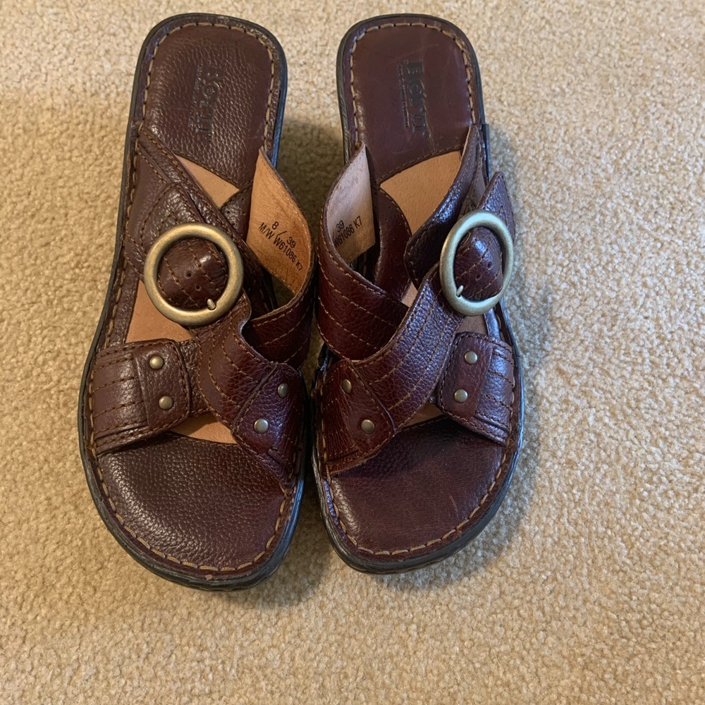 Women’s BORN leather sandals